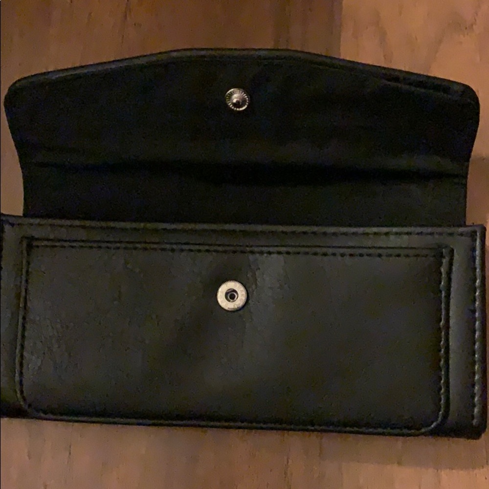 Jones Wallet - Picture 3 of 7